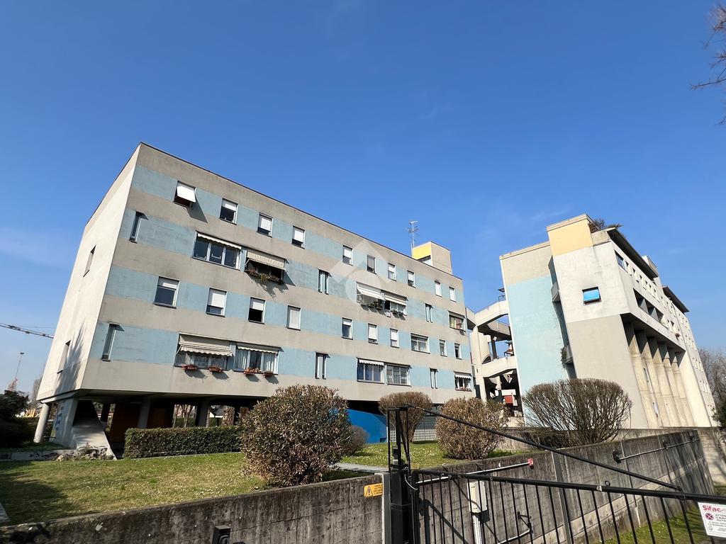 3 chambres Appartement à Novate Milanese, Italy No. 112035