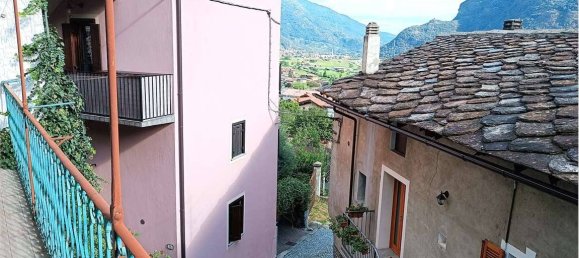 2 bedrooms Apartment in Donnas, Italy No. 208844 2