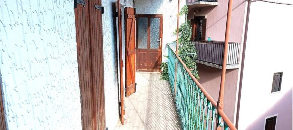 2 bedrooms Apartment in Donnas, Italy No. 208844 3