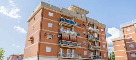 3-salle Appartement à Latina, Italy No. 295434 25