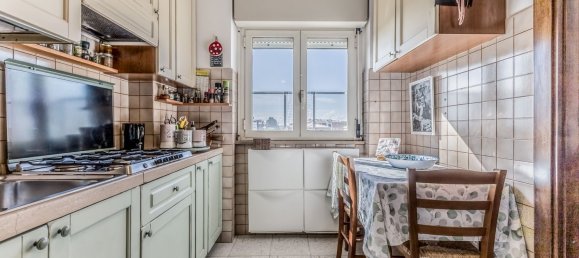 3-salle Appartement à Latina, Italy No. 295434 6