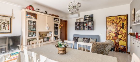 3-salle Appartement à Latina, Italy No. 295434 4