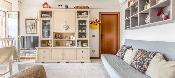 3-salle Appartement à Latina, Italy No. 295434 5