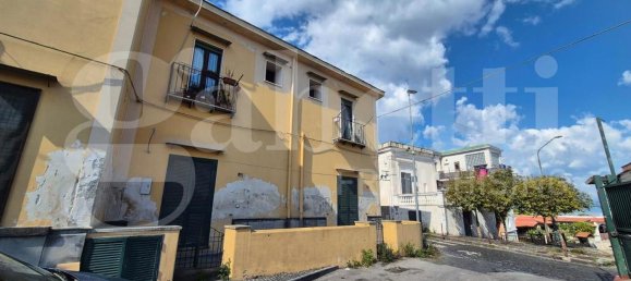 4 bedrooms Apartment in Boscotrecase, Italy No. 341276 4