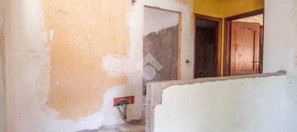 3 bedrooms Apartment in Cittaducale, Italy No. 298322 3