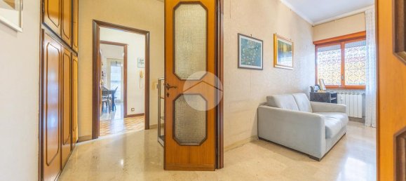 2 bedrooms Apartment in Rome, Italy No. 44877 8