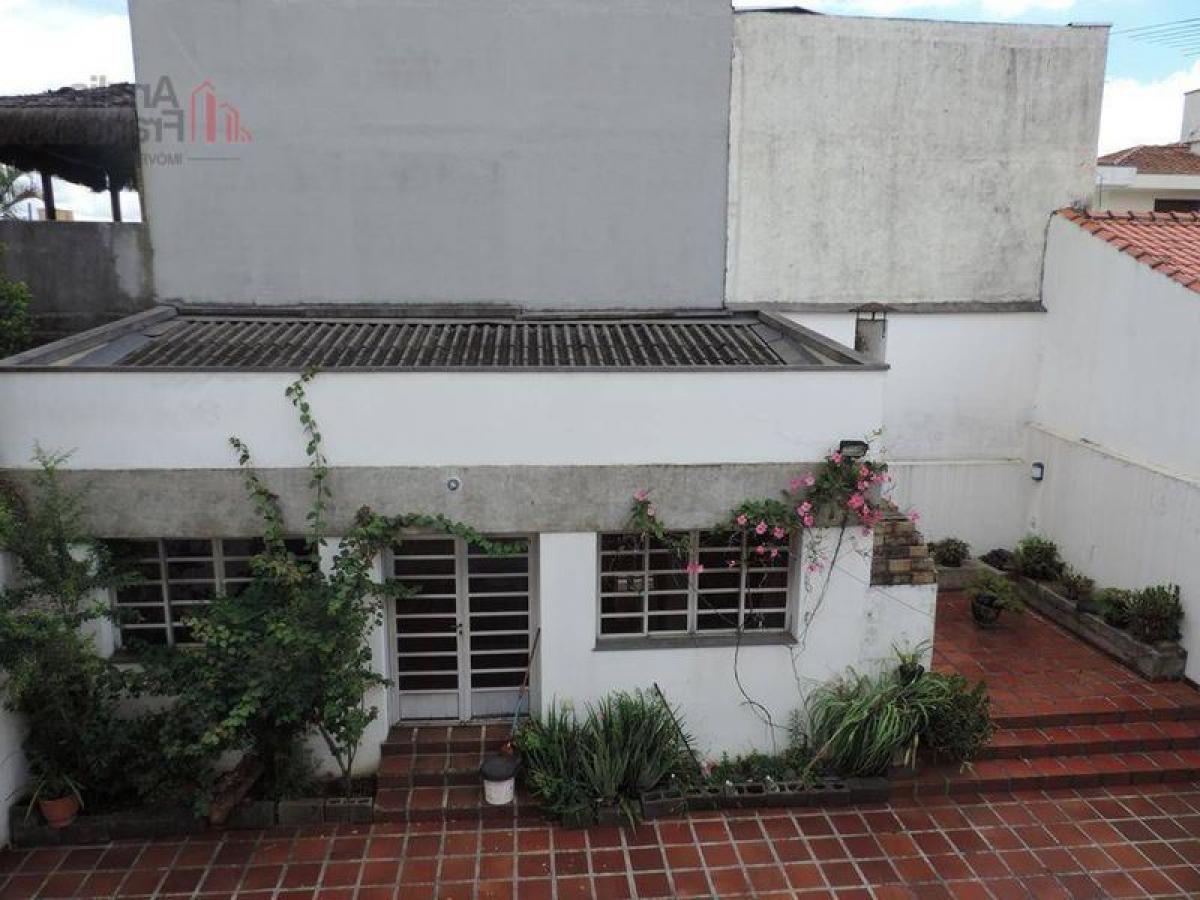 Casa de 3 dormitorios en Sao Paulo, Brazil No. 531018