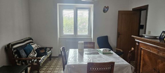 4 bedrooms House in Ortona, Italy No. 337745 3