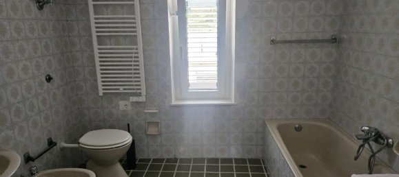 4 bedrooms House in Ortona, Italy No. 337745 22