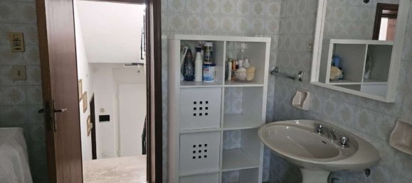 4 bedrooms House in Ortona, Italy No. 337745 21