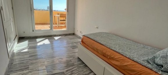 3 bedrooms Penthouse in Estepona, Spain No. 139044 11