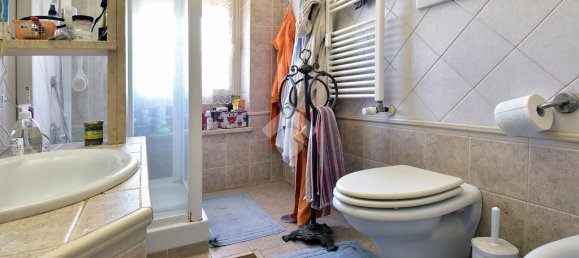 3 Schlafzimmer Wohnung in Rome, Italy, Nr. 324715 38