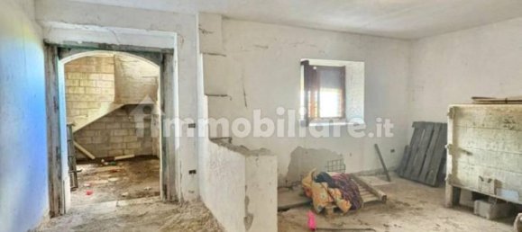 4 bedrooms House in Montemiletto, Italy No. 338827 7