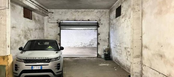 1 room Parking in Rome, Italy No. 26832 10