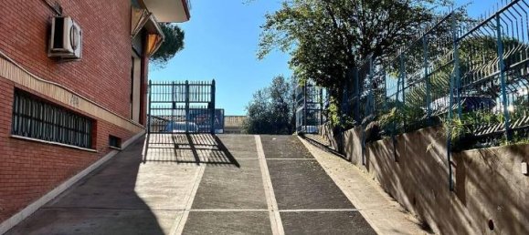 1 room Parking in Rome, Italy No. 26832 2