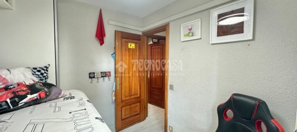 Apartamento de 3 habitaciónes en Móstoles, Spain No. 168319 23