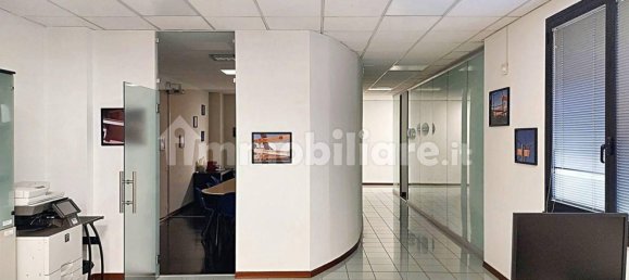 Büro in Reggio Emilia, Italy 528m², Nr. 317076 2