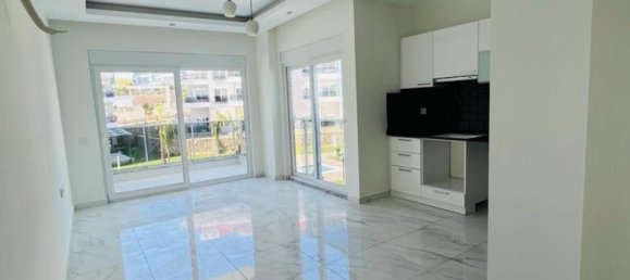 Квартира 1+1 в Аланья, Турция № 24048 3