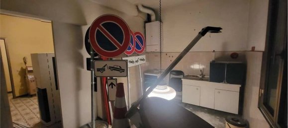 4غرفة عقار تجاري في Modena, Italy رقم 78309 25