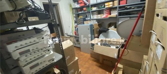 4غرفة عقار تجاري في Modena, Italy رقم 78309 11