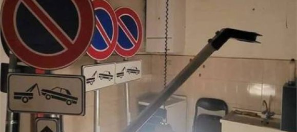 4غرفة عقار تجاري في Modena, Italy رقم 78309 24