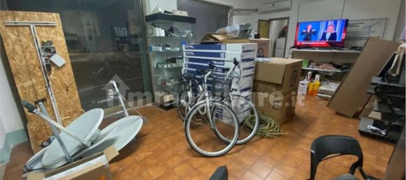 4غرفة عقار تجاري في Modena, Italy رقم 78309 9