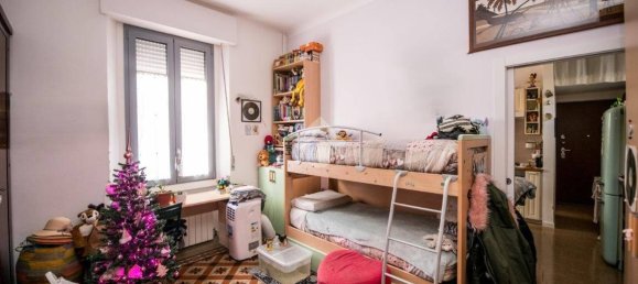 1 bedroom Apartment in Milan, Italy No. 243869 2
