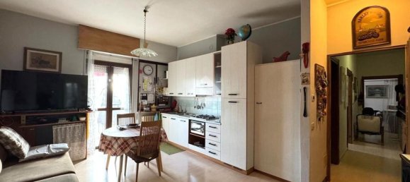 Apartamento de 3 divisões em Madone, Italy N.º 60854 3