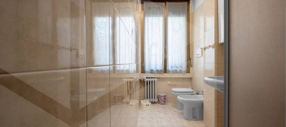 2 rooms Apartment in San Donato Milanese, Italy No. 20596 4