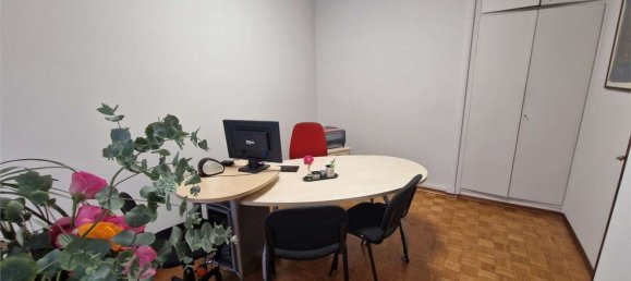 Büro in Busto Arsizio, Italy 160m², Nr. 20947 18