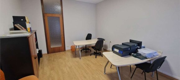 Büro in Busto Arsizio, Italy 160m², Nr. 20947 8