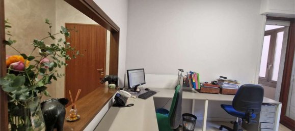 Büro in Busto Arsizio, Italy 160m², Nr. 20947 14