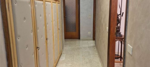 Büro in Busto Arsizio, Italy 160m², Nr. 20947 6