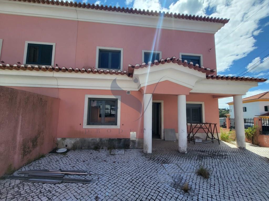 7 bedrooms House in Rio de Mouro, Portugal No. 165937