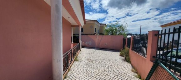 7 bedrooms House in Rio de Mouro, Portugal No. 165937 38