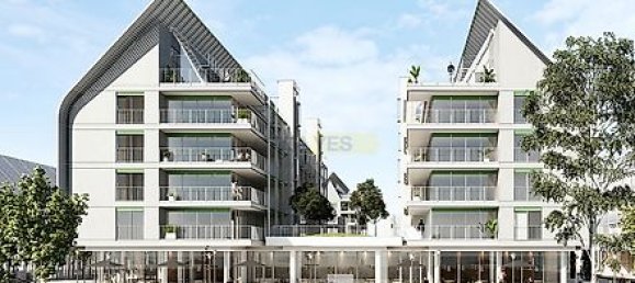 3 bedrooms Apartment in Lisbon, Portugal No. 9563 9