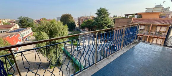 Apartamento de 3 divisões em Marano di Napoli, Italy N.º 5983 2