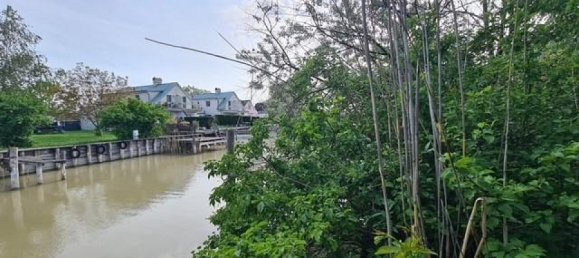 585m² Land in Neusiedl am See, Austria No. 76174 2