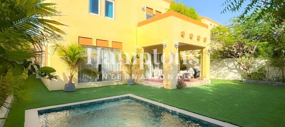 3 Schlafzimmer Villa in Jumeirah Park, UAE, Nr. 190998 9