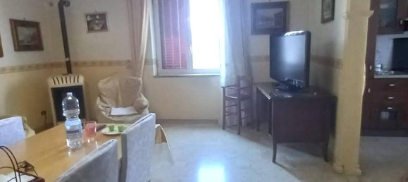 4 rooms Apartment in Pompei, Italy No. 70999 4