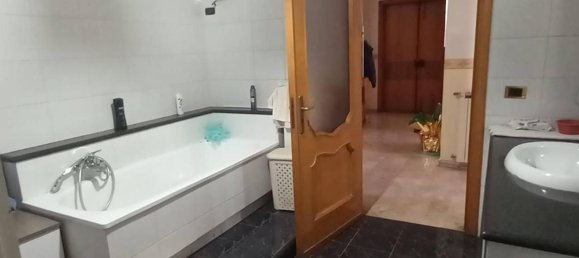 4 rooms Apartment in Pompei, Italy No. 70999 12