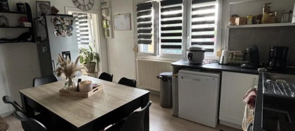 2 Schlafzimmer Haus in Laon, France, Nr. 243941 4