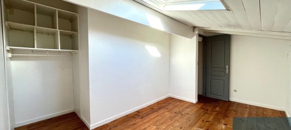 Casa de 3 dormitorios en Latresne, France No. 109647 10