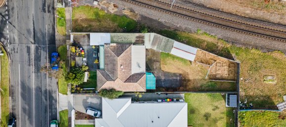 3 bedrooms House in Altona, Australia No. 559 3