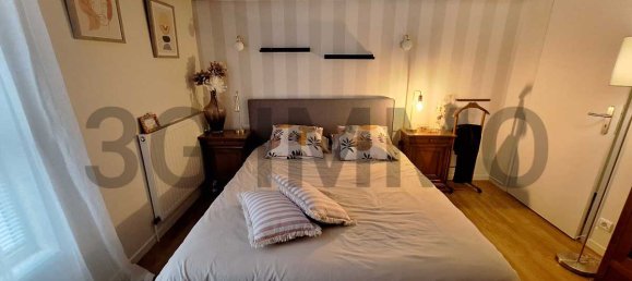 Adosado de 4 dormitorios en Loudun, France No. 201315 3