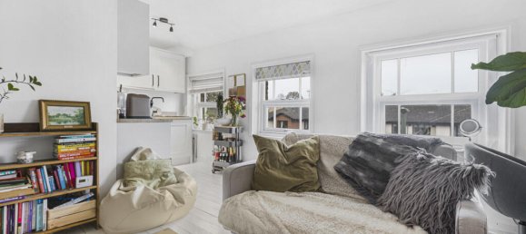 1 bedroom Maisonette in Egham, United Kingdom No. 8664 5