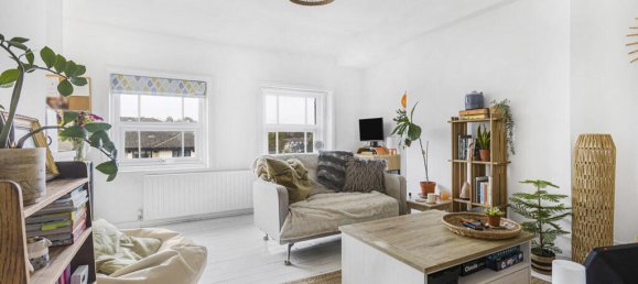 1 bedroom Maisonette in Egham, United Kingdom No. 8664 2