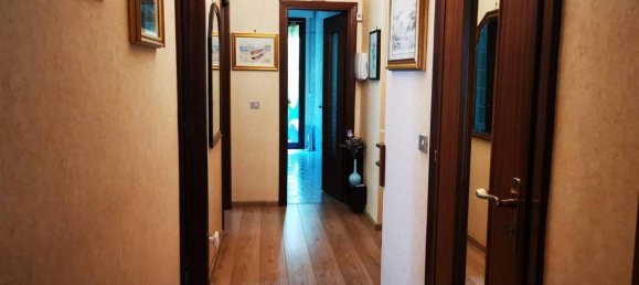 4 rooms Apartment in Varazze, Italy No. 92187 6