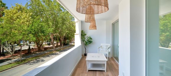 Apartamento de 4 dormitorios en Málaga, Spain No. 50304 4