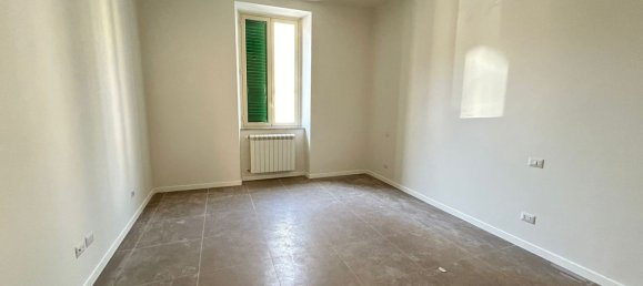 4 rooms Apartment in Messina, Italy No. 151185 6